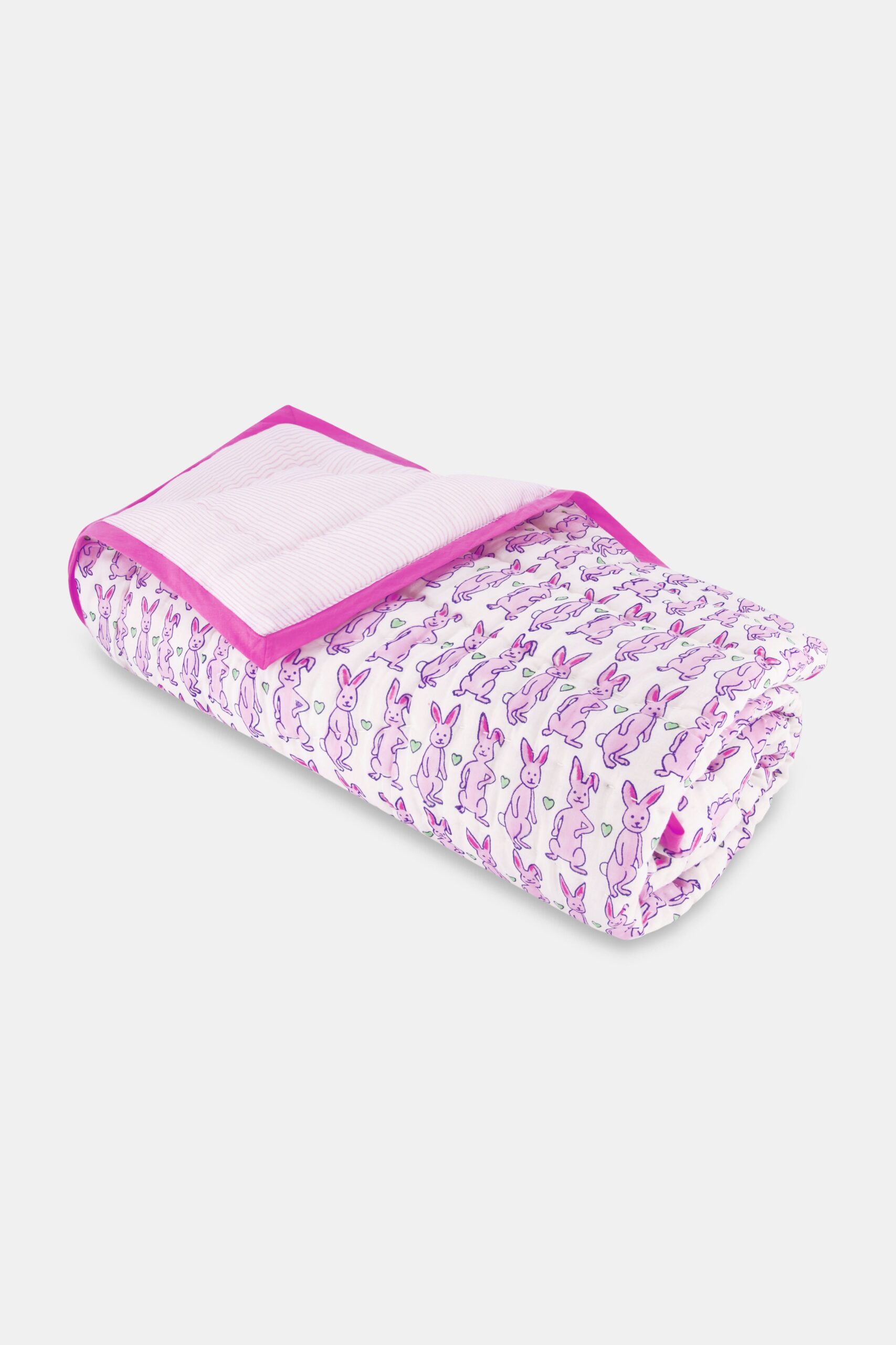 BABYQUILT_PINKHOPPYTHEBUNNY_01