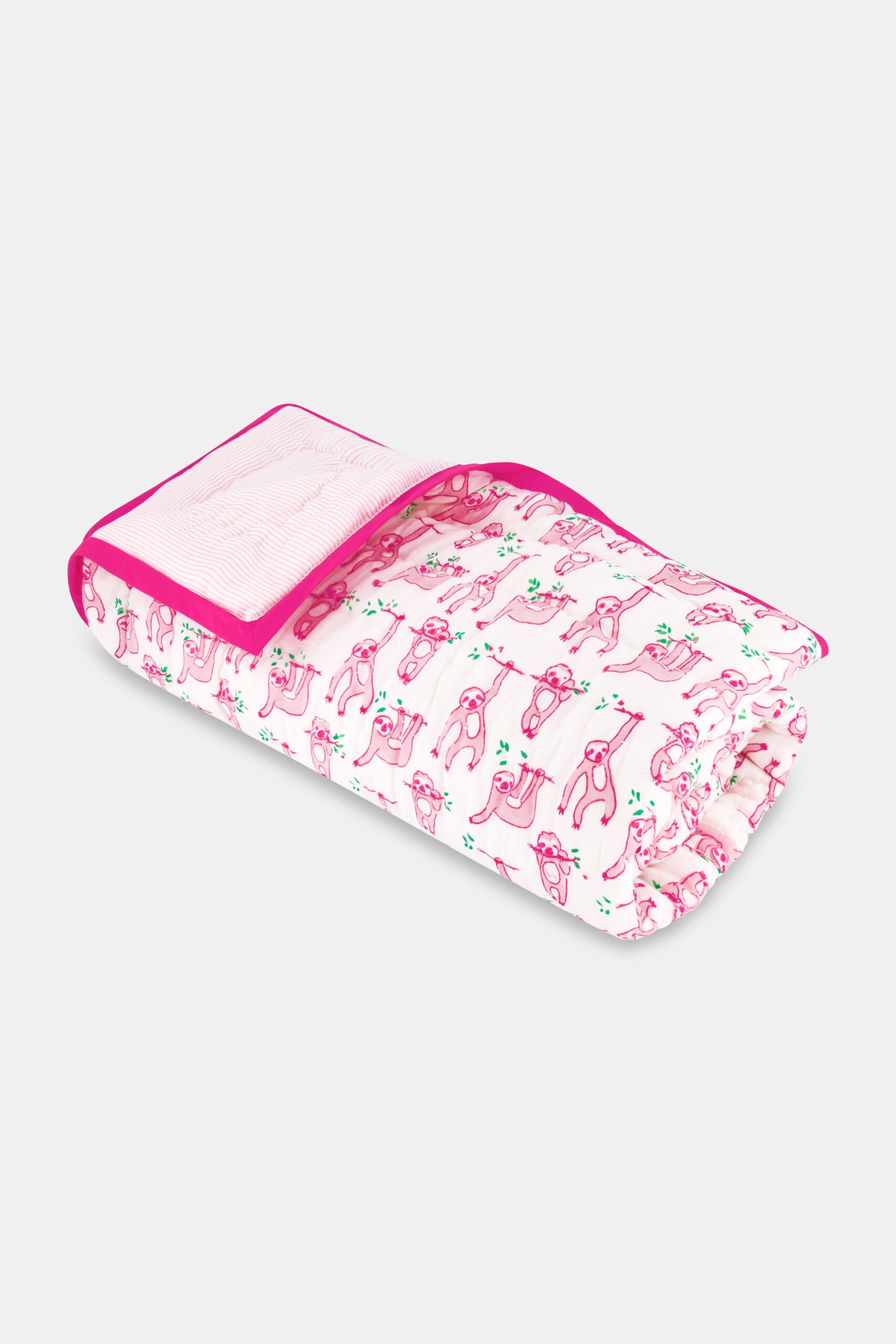 BABYQUILT_SLEEPYSLOTHPINK_01