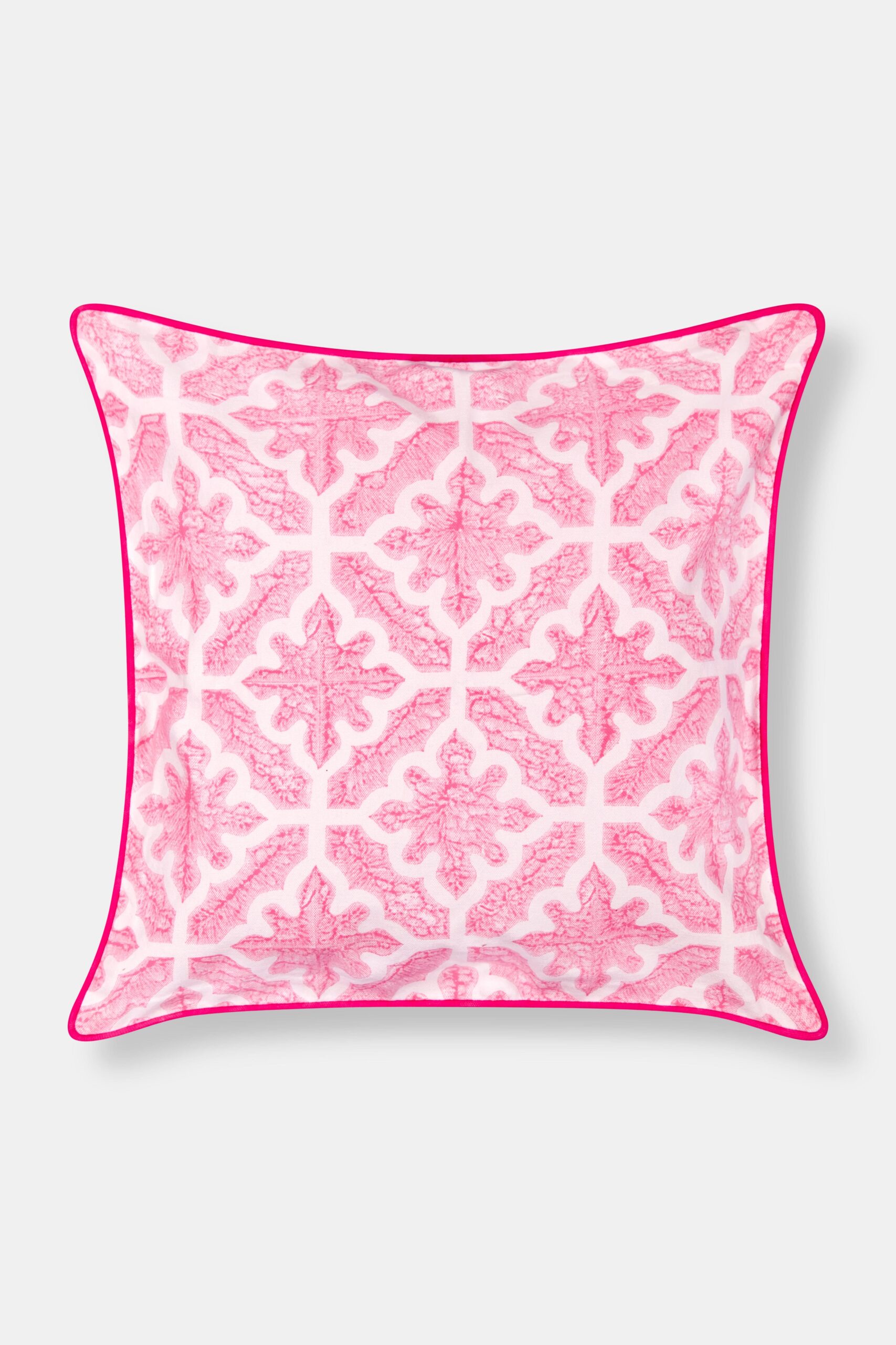 DECOPILLOW_MONACOPOOLRED-01_edf5a76e-99d1-47bd-95dd-82284d254468