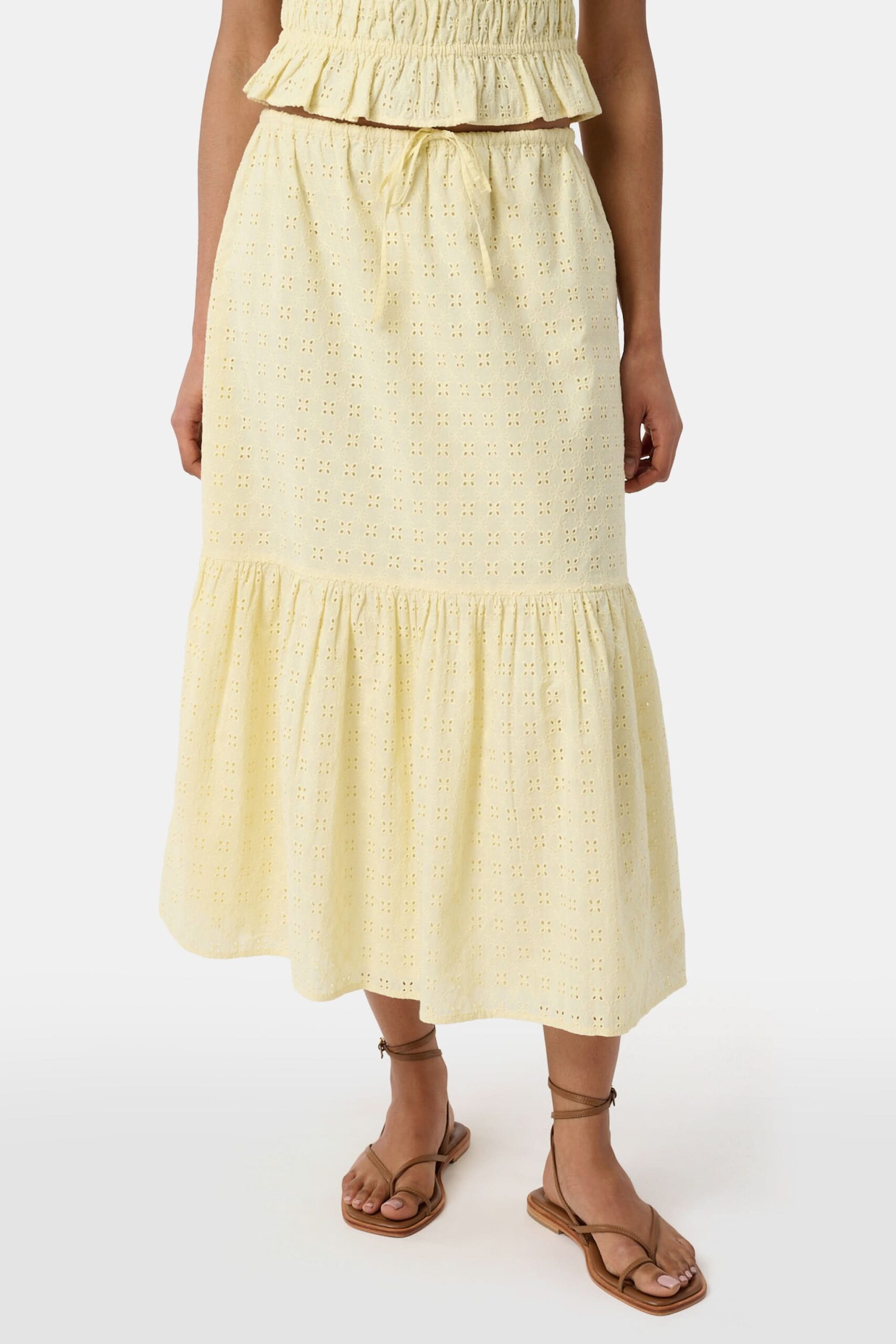 PETAL_EYELET_GOLDIE_SKIRT_1667